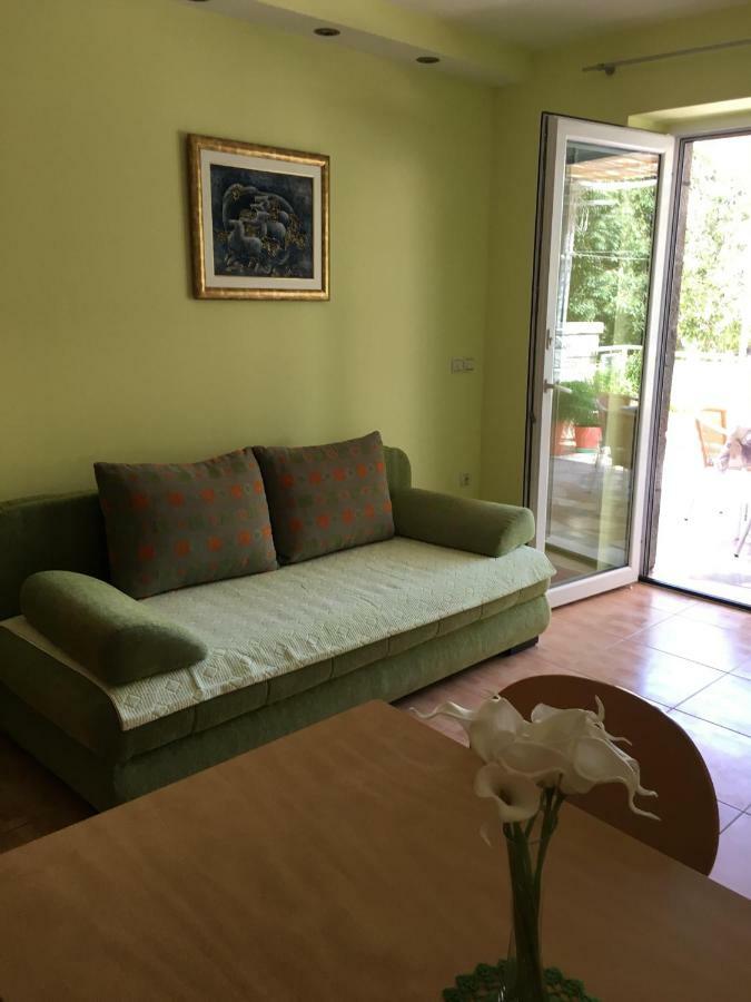 Апартаменты Apartman Tatjana Подгора Экстерьер фото