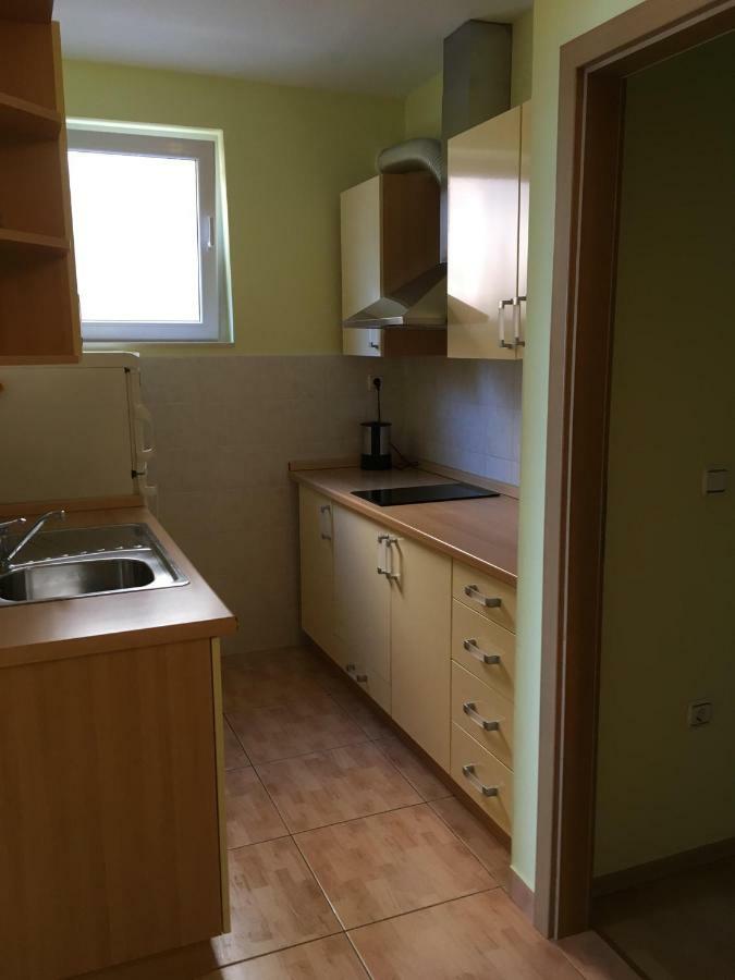 Апартаменты Apartman Tatjana Подгора Экстерьер фото